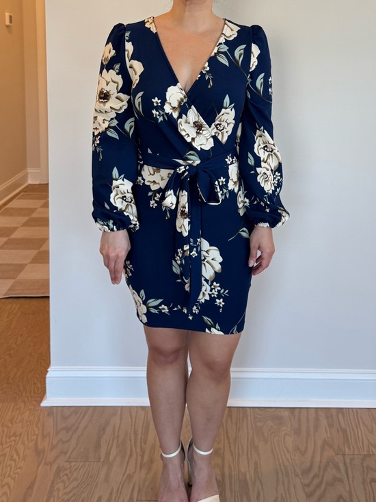Dresses & Skirts - Floral Navy Longsleeve Dress with Tie Waist - NWOT